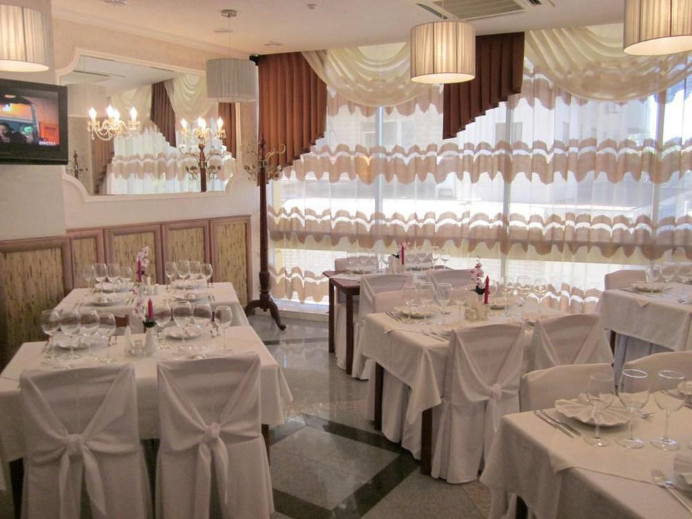 Soborniy Hotel Zaporizhia Exterior foto